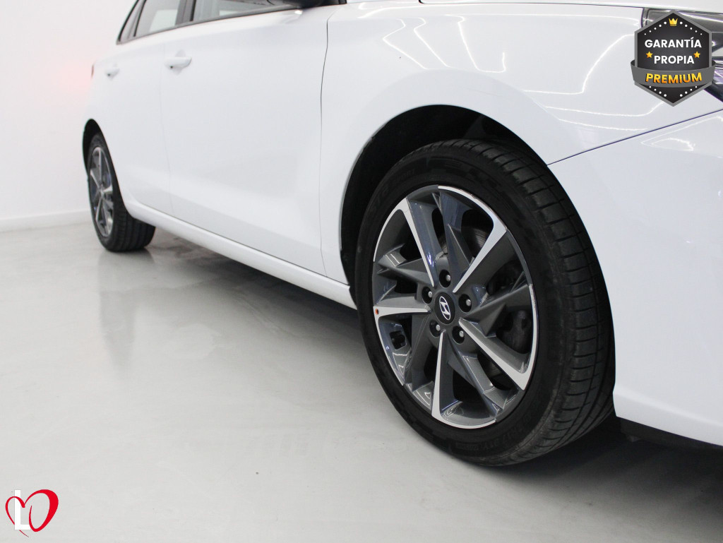 HYUNDAI I30 1.5 DPI KLASS SLX 6 VEL 110 de segunda mano