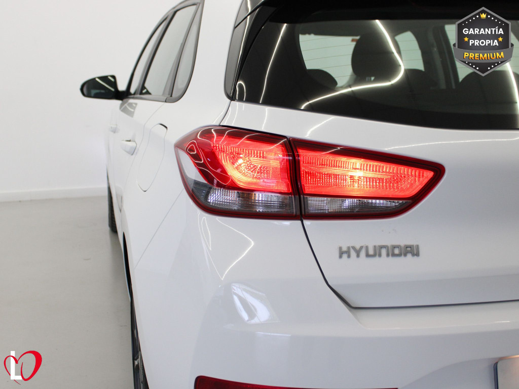 HYUNDAI I30 1.5 DPI KLASS SLX 6 VEL 110 de segunda mano