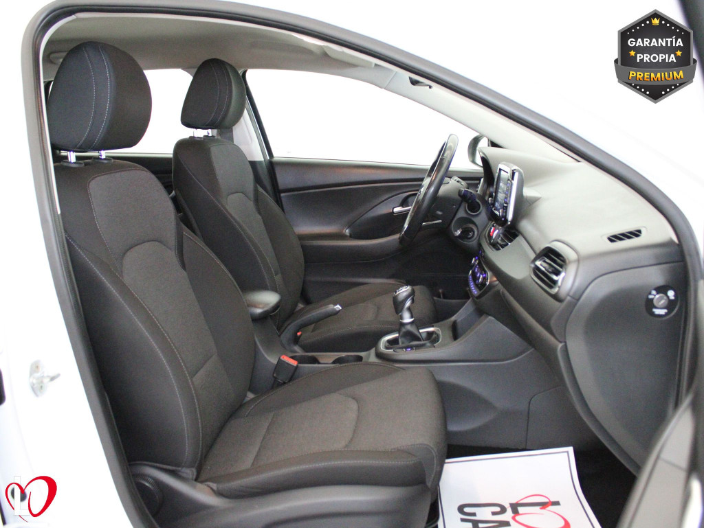 HYUNDAI I30 1.5 DPI KLASS SLX 6 VEL 110 de segunda mano