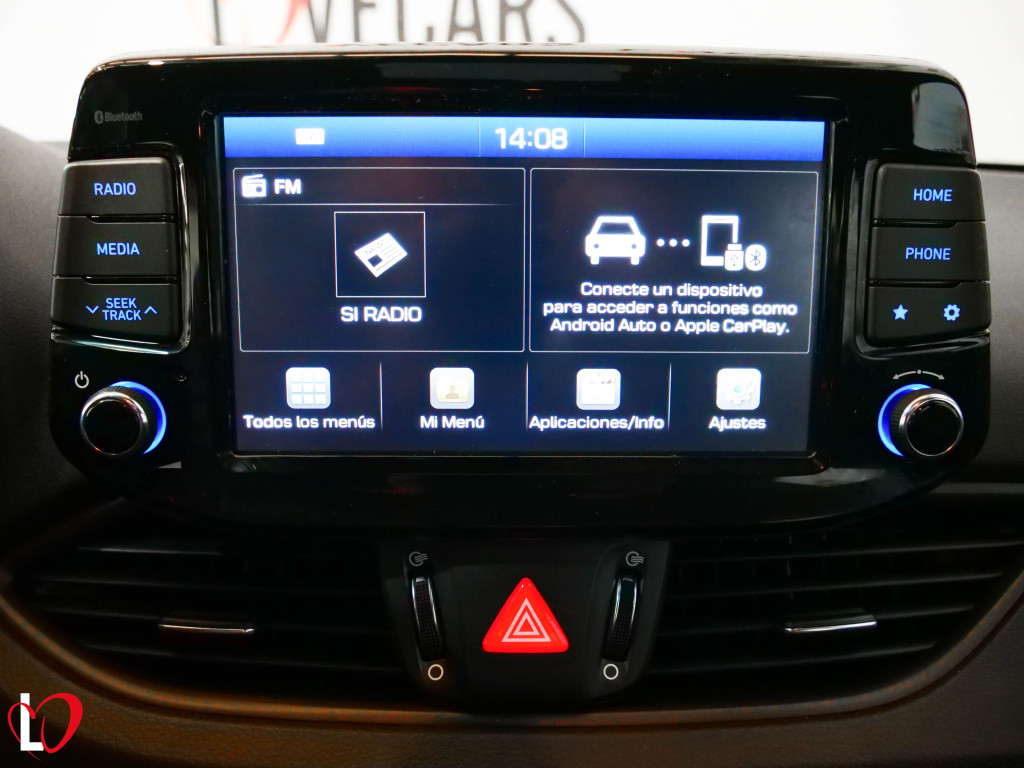 HYUNDAI i30 1.6 CRDI KLASS 6 VEL 95 de segunda mano