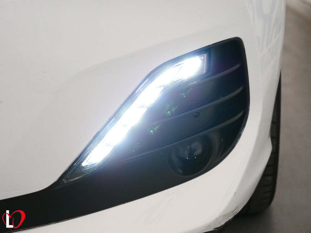 HYUNDAI i30 1.6 CRDI KLASS 6 VEL 95 de segunda mano