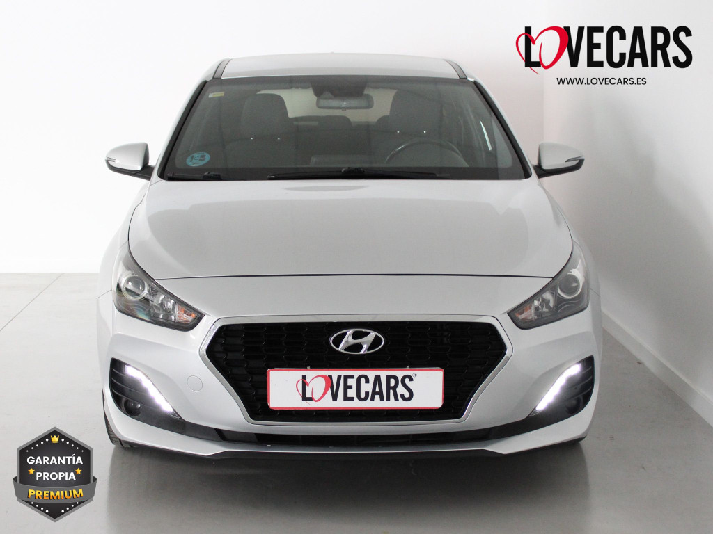 HYUNDAI i30 SW 1.6 CRDI CW KLASS 6 VEL 115 de segunda mano
