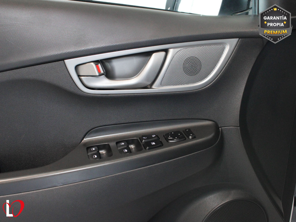 HYUNDAI KONA EV STYLE 64KW ELECTRIC 204 de segunda mano