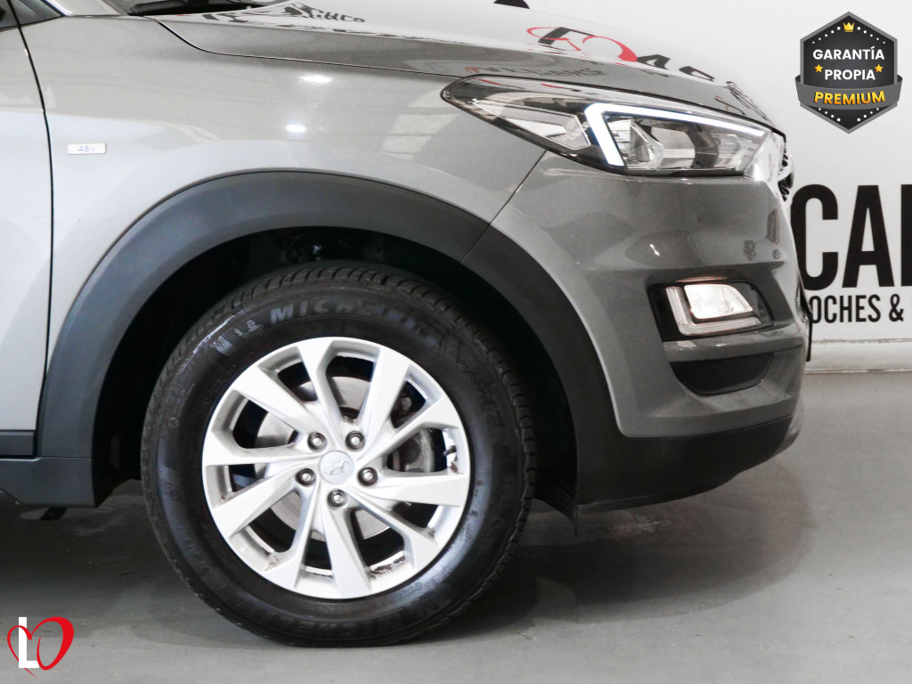 HYUNDAI TUCSON 1.6 CRDI AUTO 48V BUSINESS 136 de segunda mano