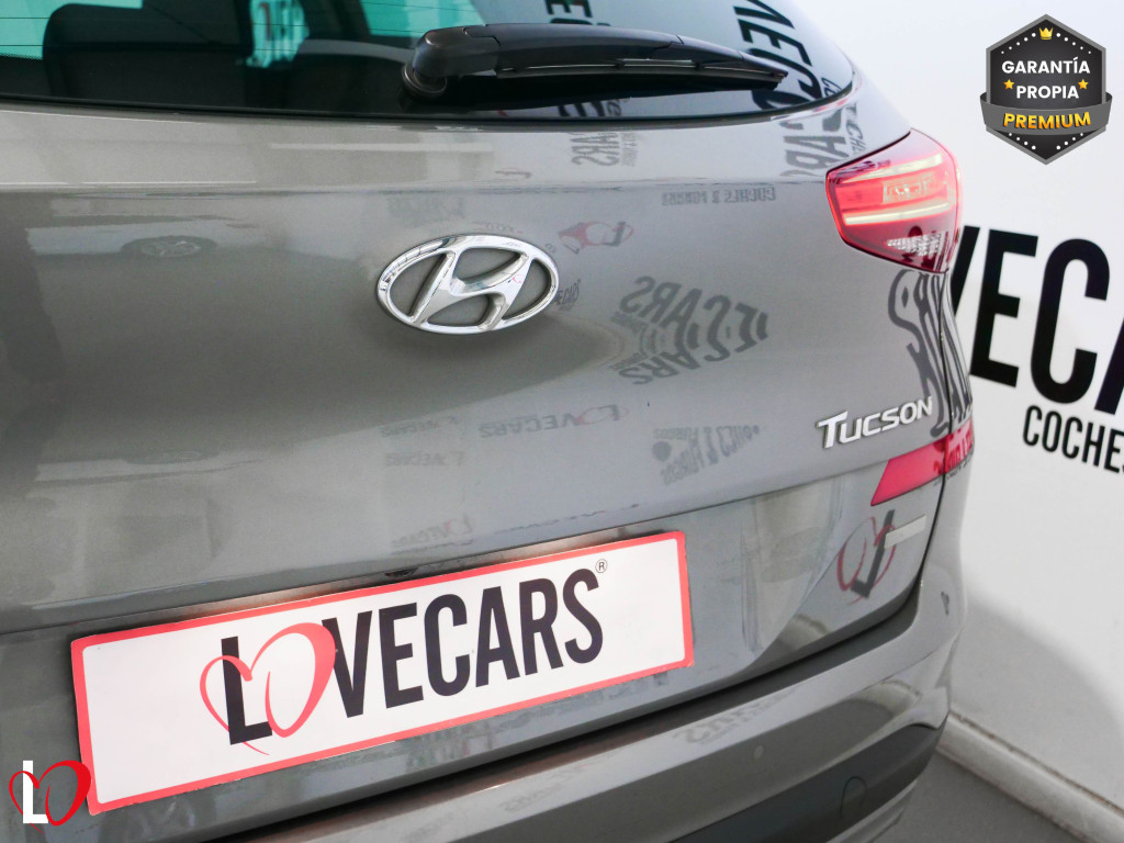 HYUNDAI TUCSON 1.6 CRDI AUTO 48V BUSINESS 136 de segunda mano