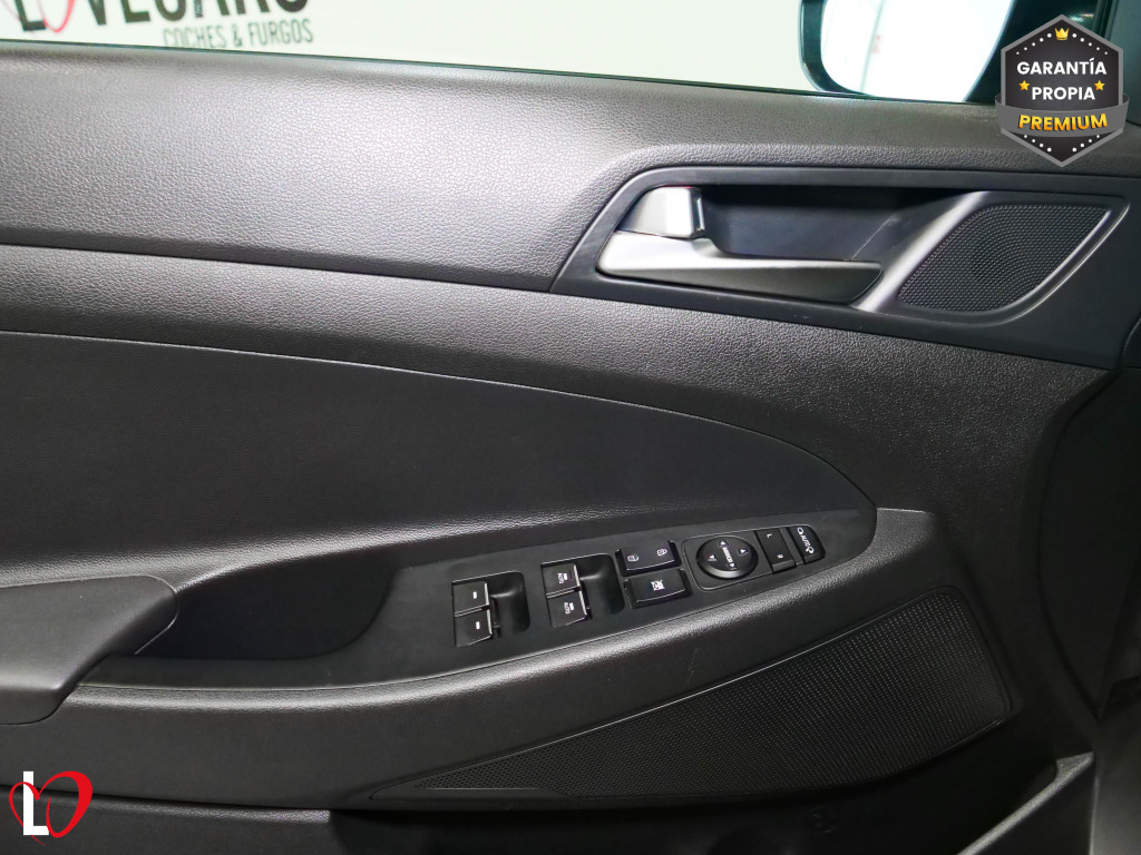 HYUNDAI TUCSON 1.6 CRDI AUTO 48V BUSINESS 136 de segunda mano