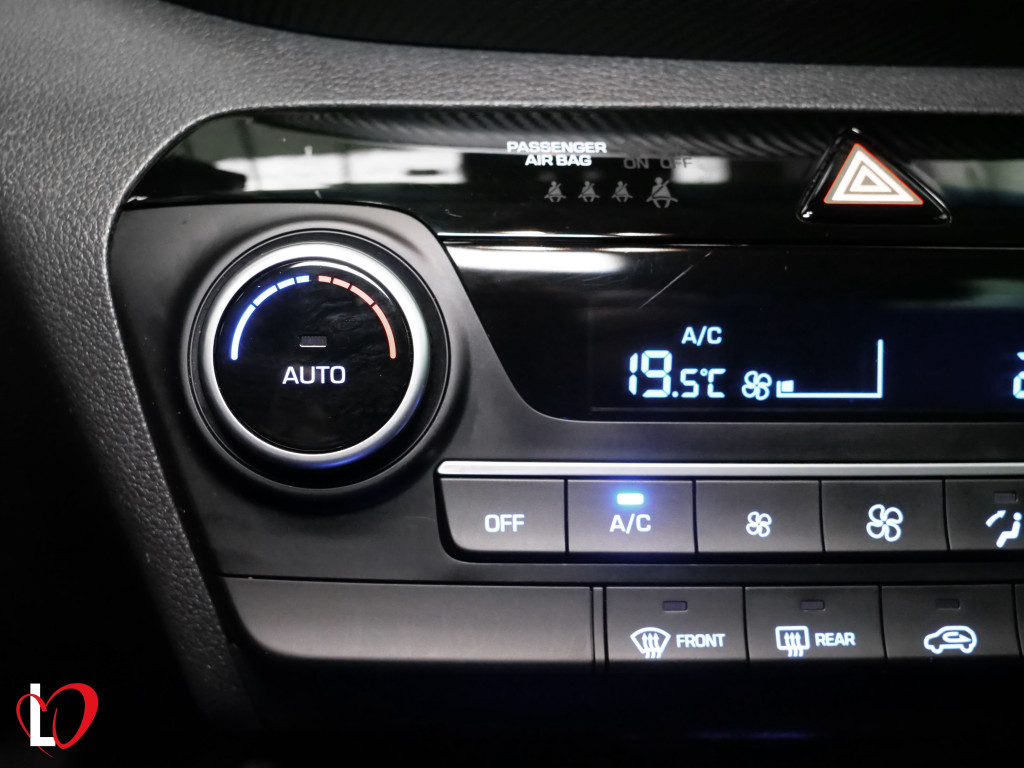 HYUNDAI TUCSON 1.6 CRDI DCT-7 HYBRID 48V 136 de segunda mano