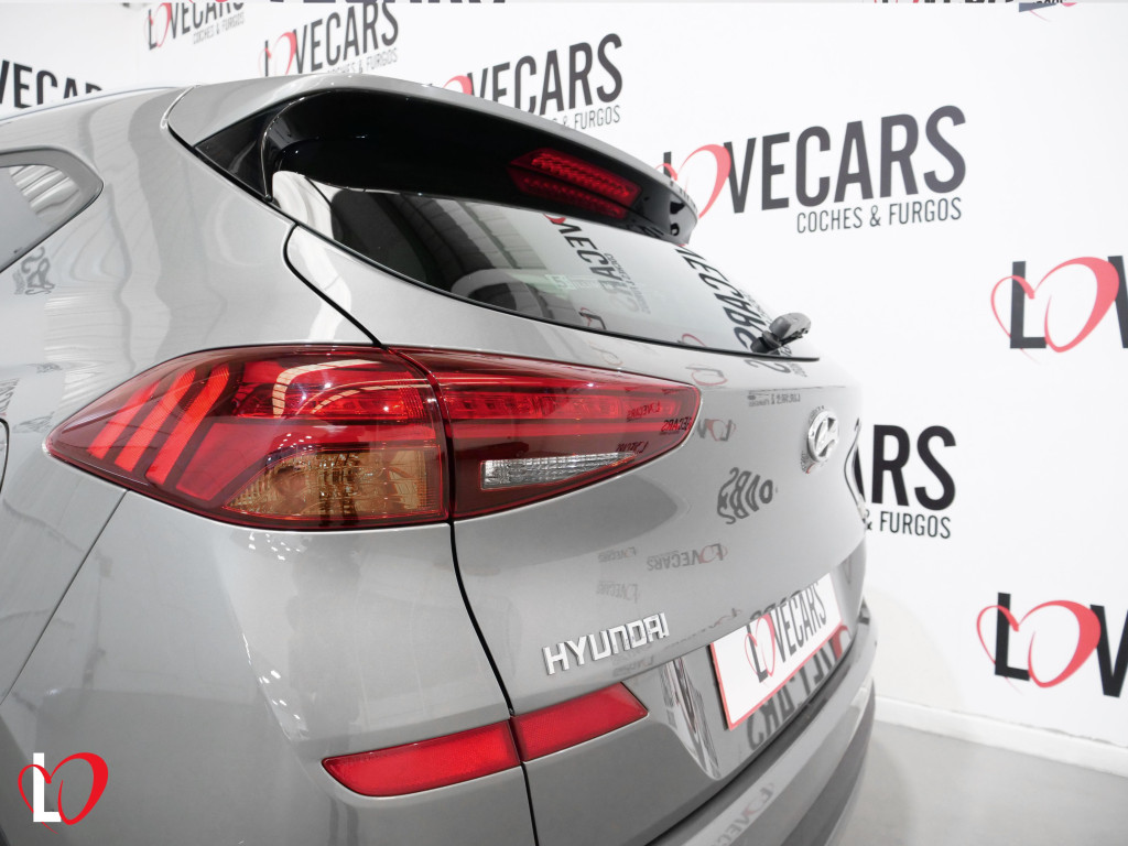 HYUNDAI TUCSON 1.6 CRDI DCT-7 HYBRID 48V 136 de segunda mano