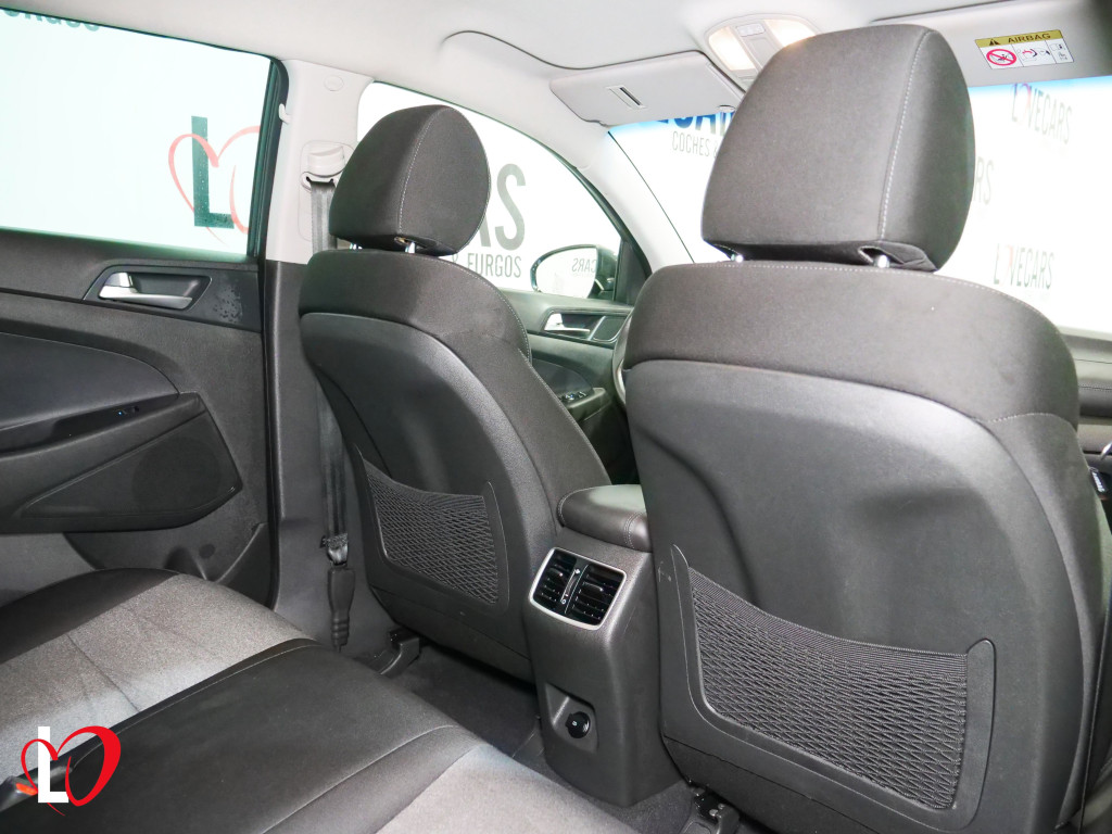 HYUNDAI TUCSON 1.6 CRDI DCT-7 HYBRID 48V 136 de segunda mano