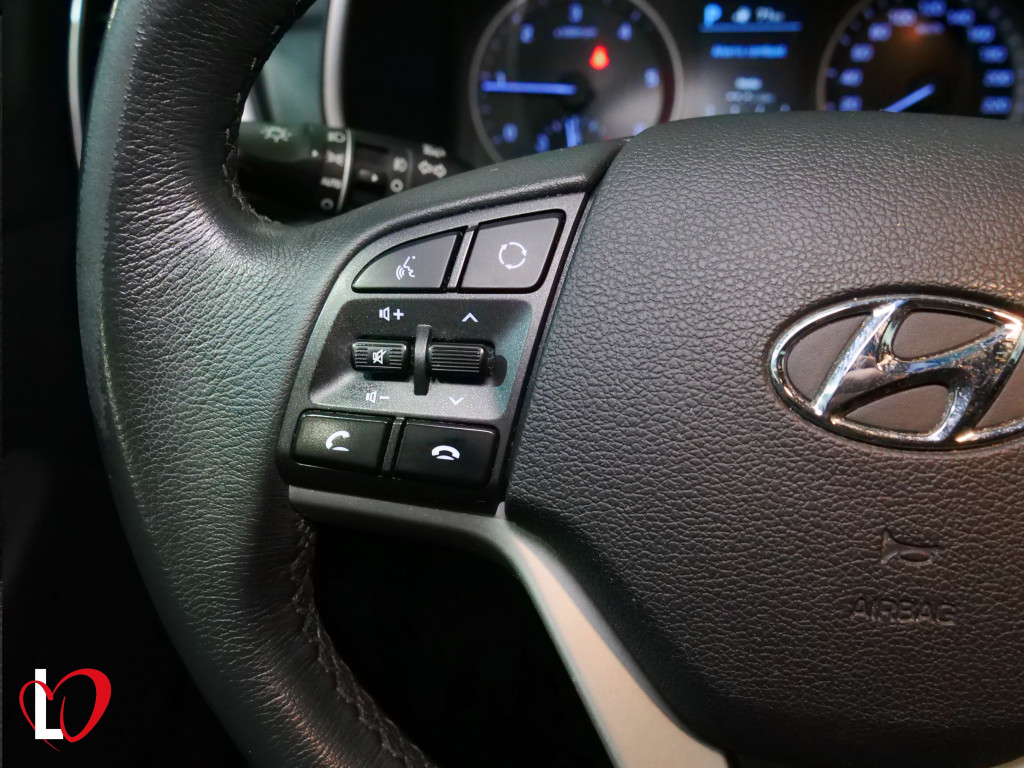 HYUNDAI TUCSON 1.6 CRDI DCT-7 HYBRID 48V 136 de segunda mano
