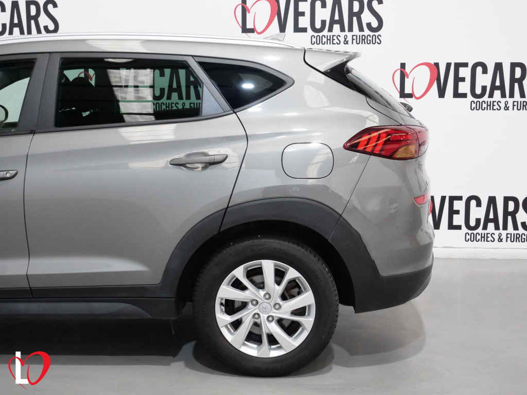 HYUNDAI TUCSON 1.6 CRDI DCT-7 HYBRID 48V 136 de segunda mano
