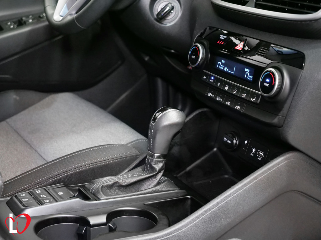 HYUNDAI TUCSON 1.6 CRDI DCT-7 HYBRID 48V 136 de segunda mano