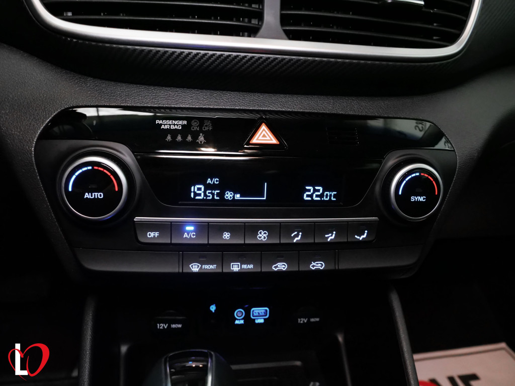 HYUNDAI TUCSON 1.6 CRDI DCT-7 HYBRID 48V 136 de segunda mano