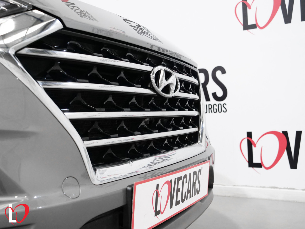HYUNDAI TUCSON 1.6 CRDI DCT-7 HYBRID 48V 136 de segunda mano
