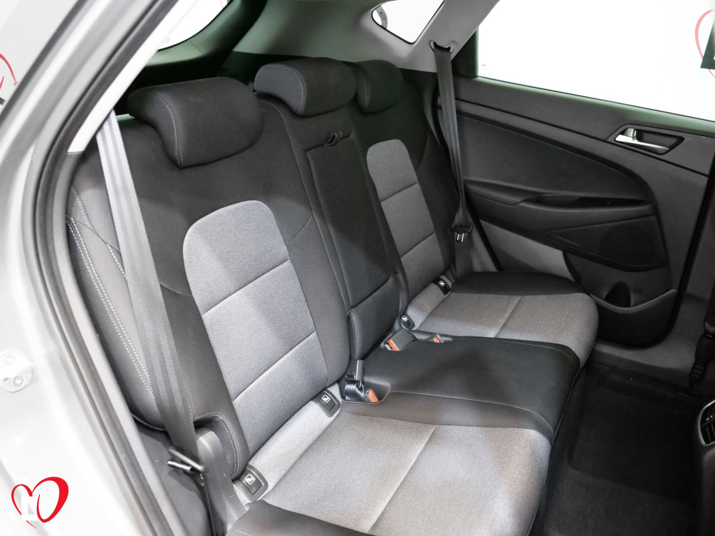 HYUNDAI TUCSON 1.6 CRDI DCT-7 HYBRID 48V 136 de segunda mano