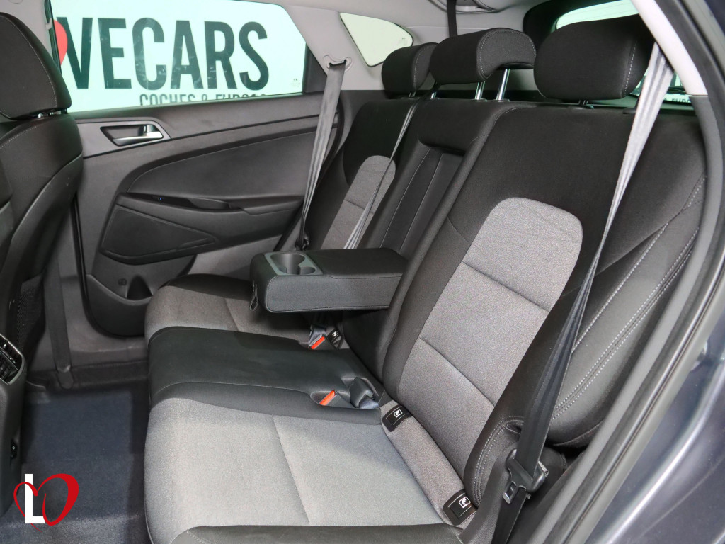 HYUNDAI TUCSON 1.6 CRDI DCT-7 HYBRID 48V 136 de segunda mano