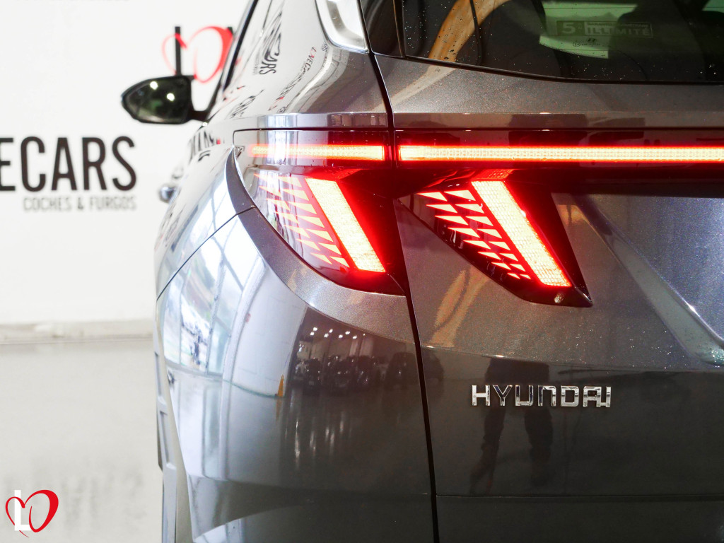 HYUNDAI TUCSON 1.6 TGDI PHEV 4WD TECHO 265 de segunda mano