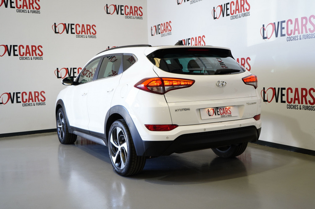 HYUNDAI TUCSON 1.7 CRDI AUTOM. CREATIVE TECHO 141 de segunda mano