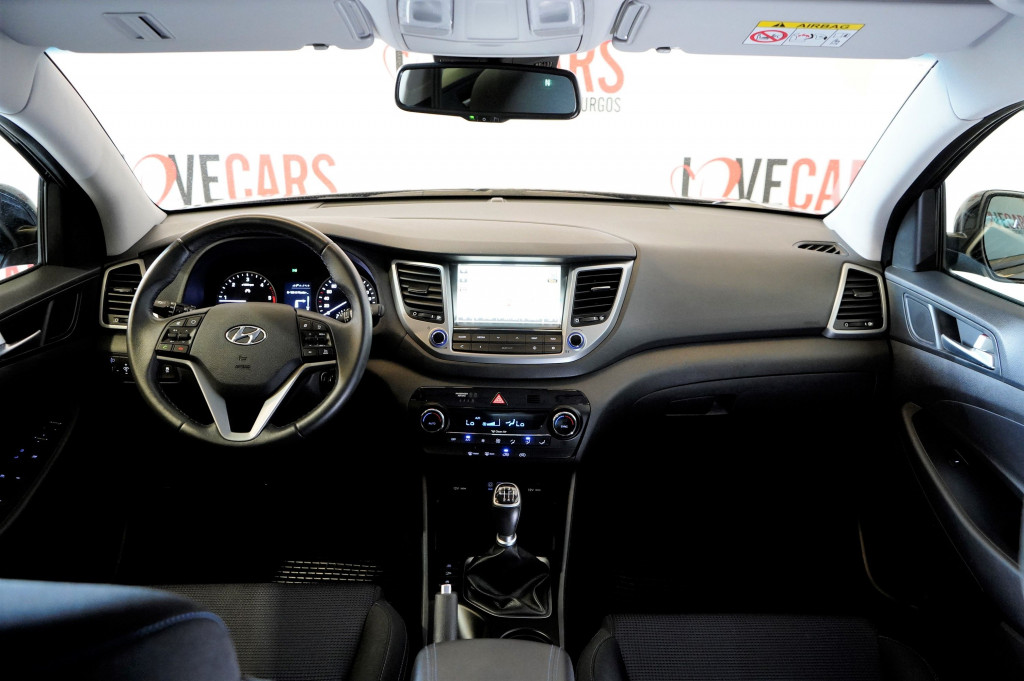 HYUNDAI TUCSON 1.7 CRDI BUSINESS 115 de segunda mano