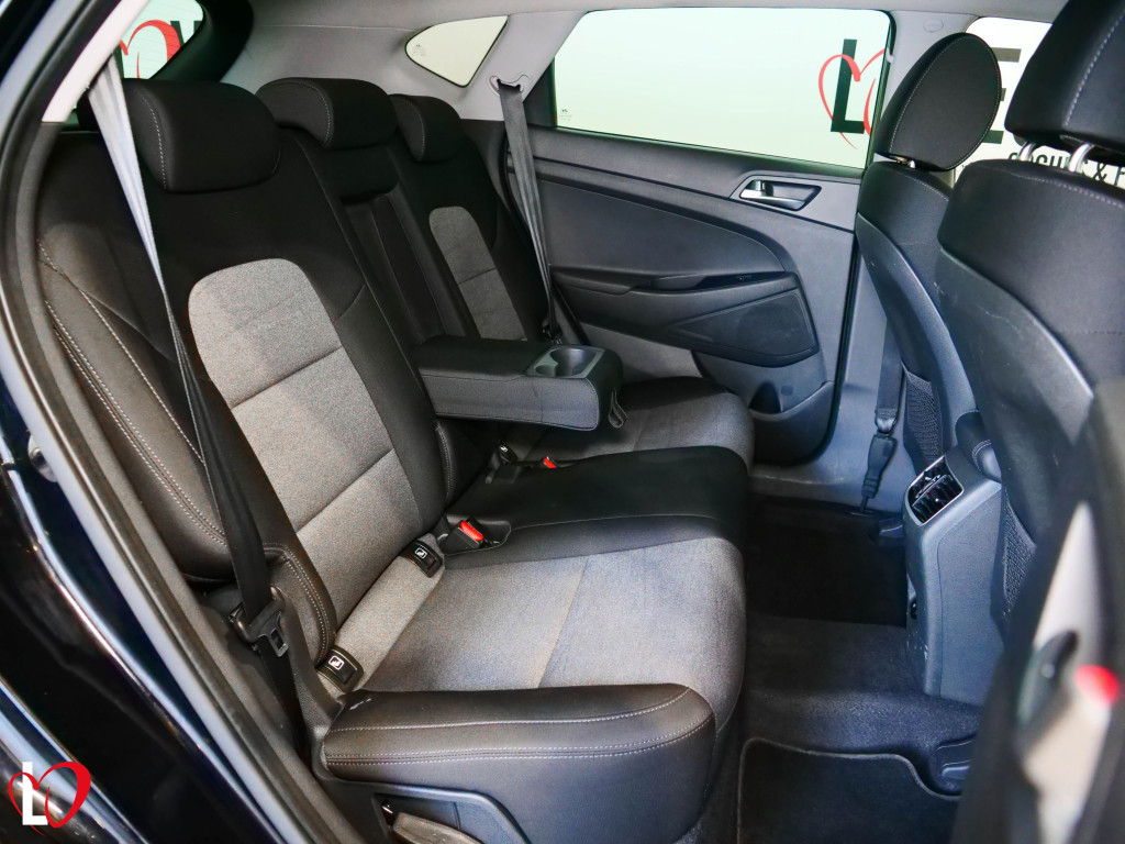 HYUNDAI TUCSON TUCSON 1.6 CRDI DCT-7 HYBRID 48V 136 de segunda mano