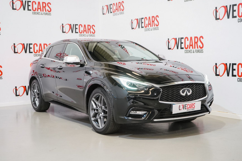 INFINITI Q30 2.2 D AUTOMT. PREMIUM 170 de segunda mano