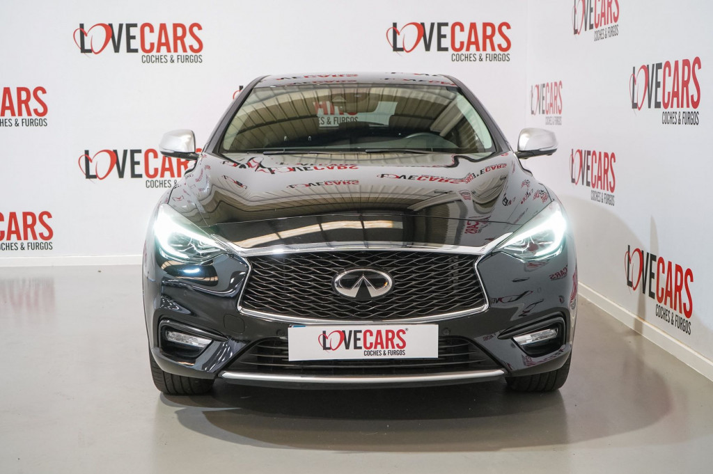 INFINITI Q30 2.2 D AUTOMT. PREMIUM 170 de segunda mano