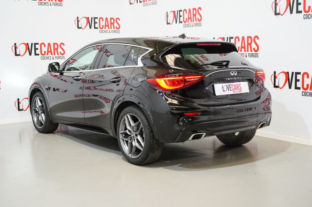 INFINITI Q30 2.2 D AUTOMT. PREMIUM 170 de segunda mano