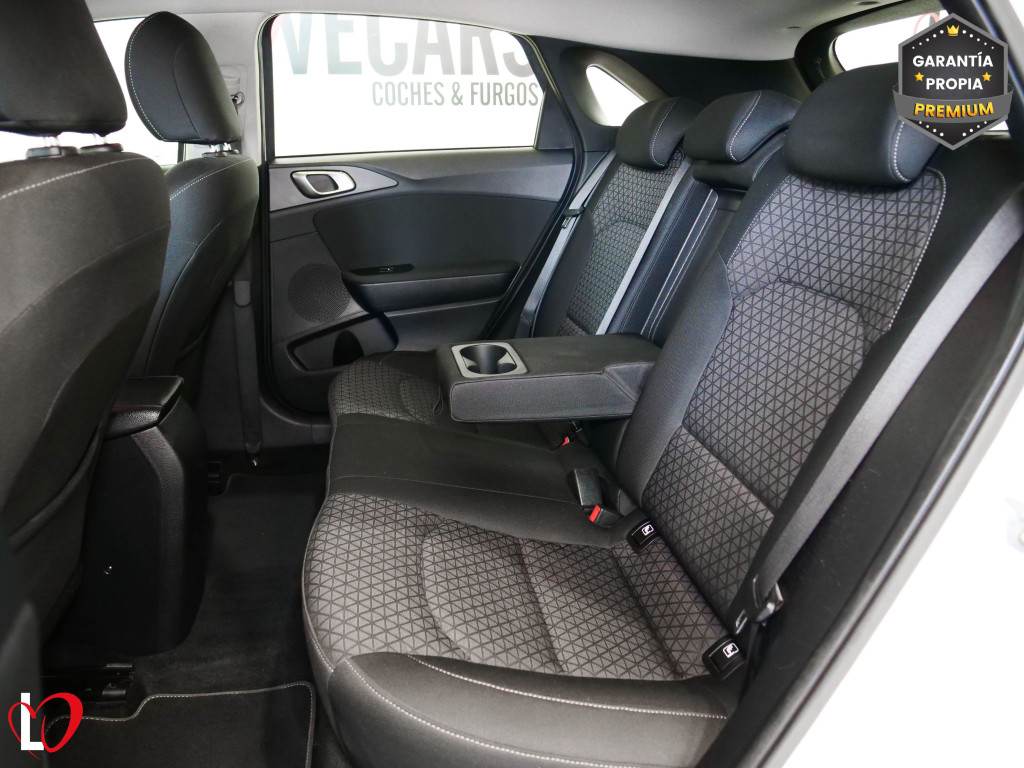 KIA CEED 1.6 CRDI DRIVE 115 de segunda mano