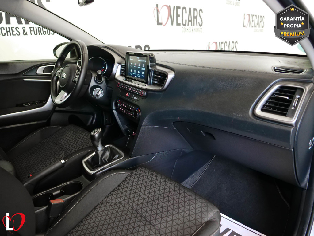 KIA CEED 1.6 CRDI DRIVE 115 de segunda mano