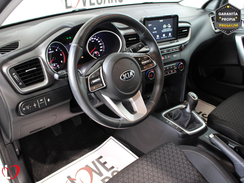 KIA CEED 1.6 CRDI DRIVE 115 de segunda mano