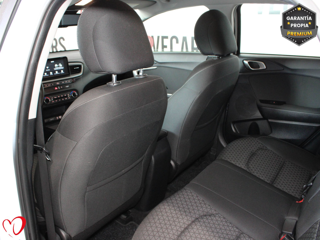 KIA CEED 1.6 CRDI DRIVE 115 de segunda mano