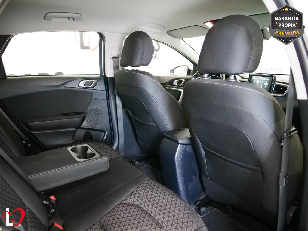 KIA CEED 1.6 CRDI DRIVE 115 de segunda mano