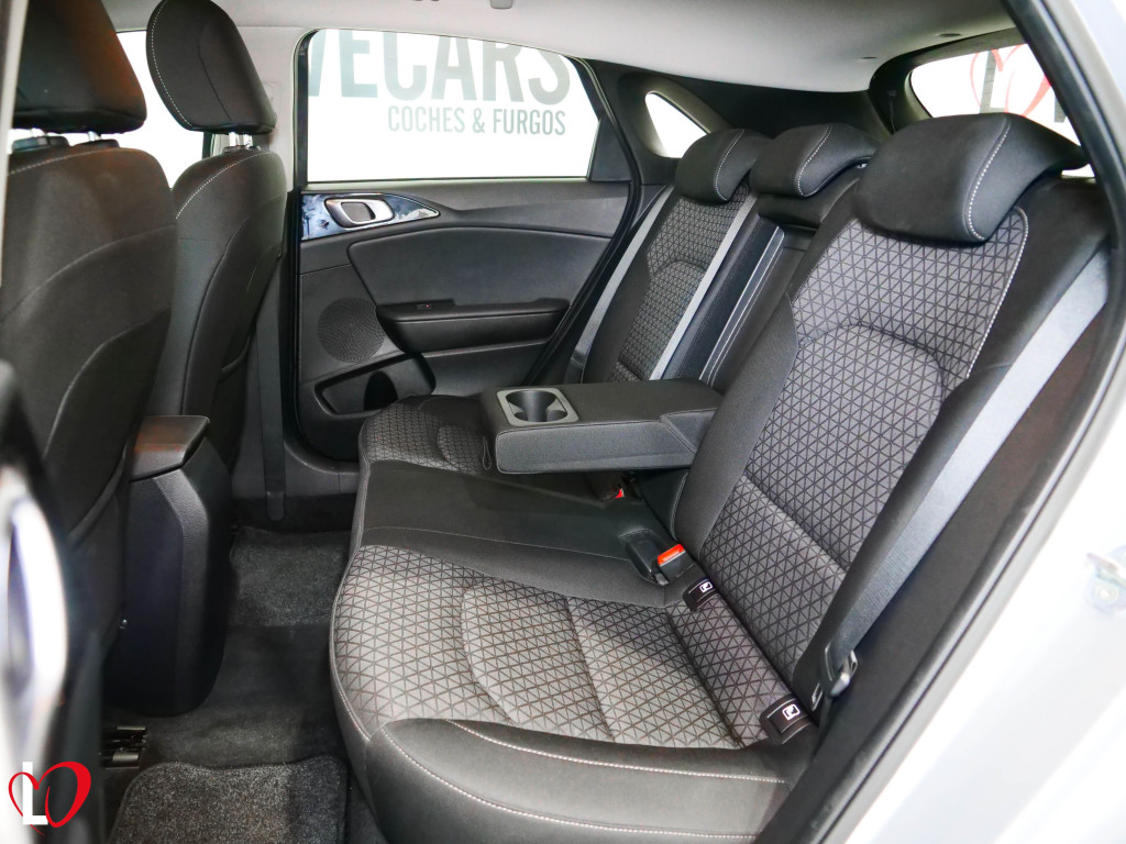 KIA CEED 1.6 CRDI ISG ACTIVE 136 de segunda mano
