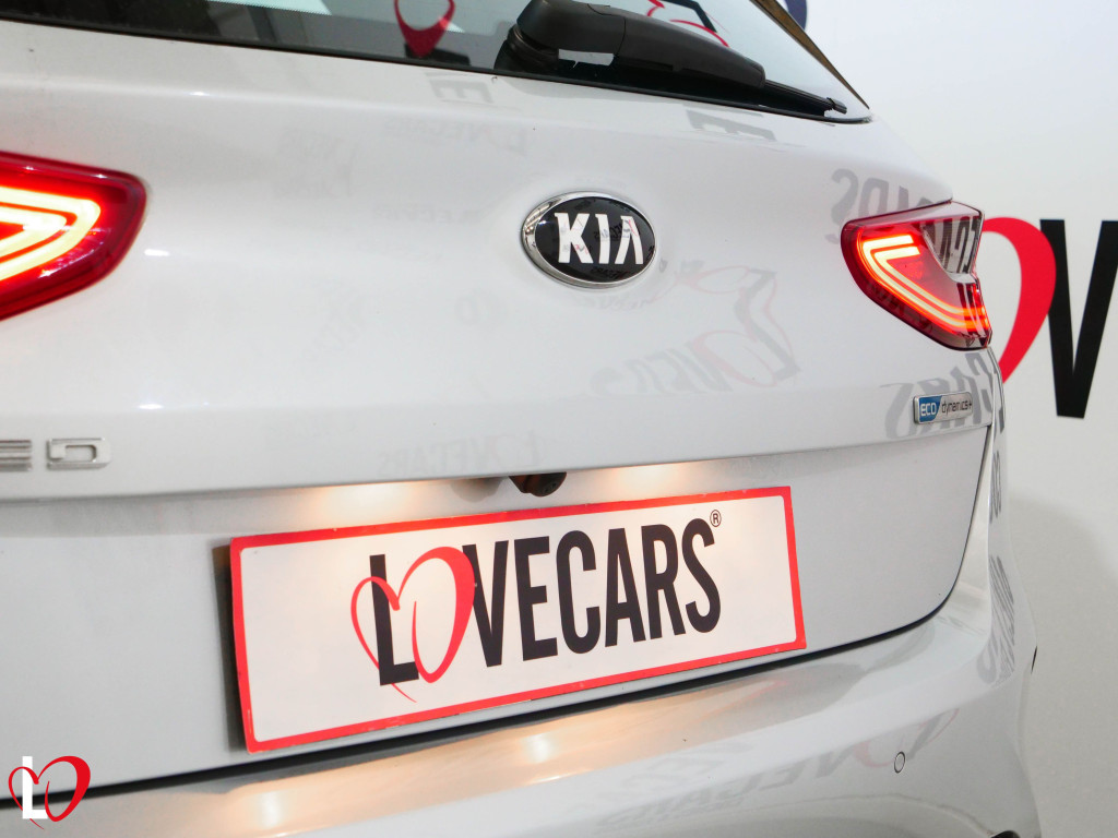 KIA CEED 1.6 CRDI ISG ACTIVE 136 de segunda mano