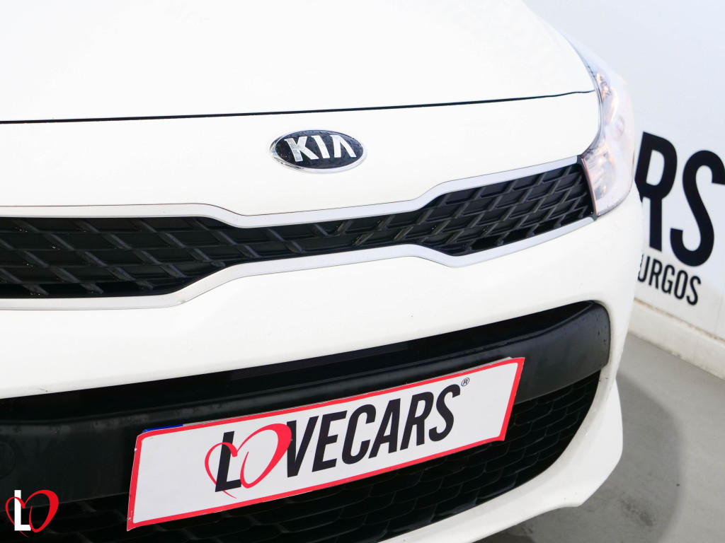 KIA RIO 1.2 CVVT 84 de segunda mano