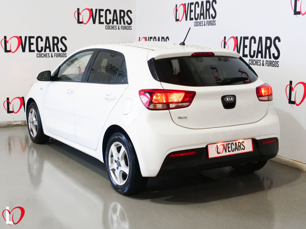 KIA RIO 1.2 CVVT 84 de segunda mano