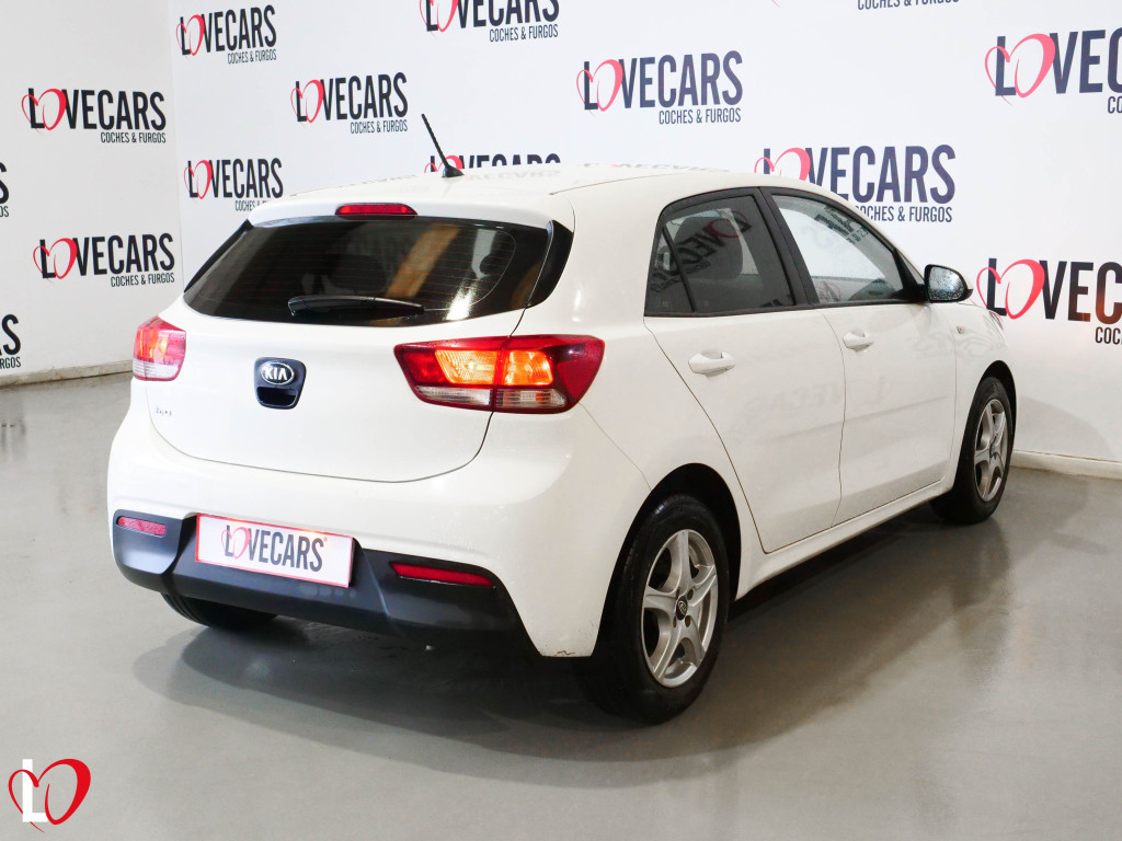 KIA RIO 1.2 CVVT 84 de segunda mano