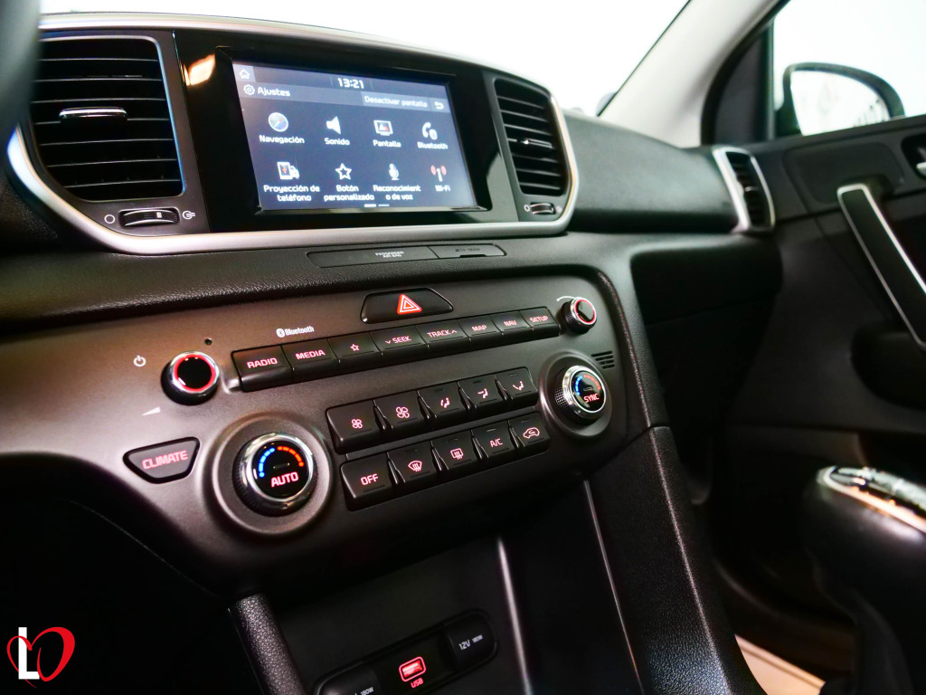 KIA SPORTAGE 1.6 CRDI VGT BUSINESS 115 de segunda mano