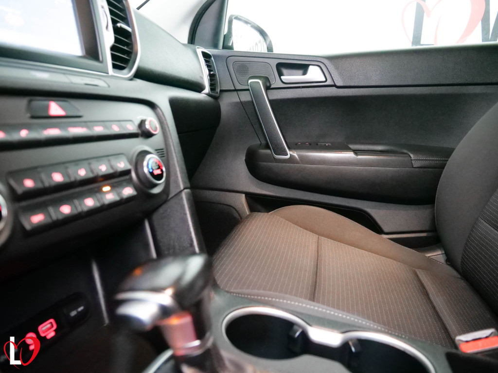 KIA SPORTAGE 1.7 CRDI AUTOM. DRIVE ECO-DYN 140 de segunda mano