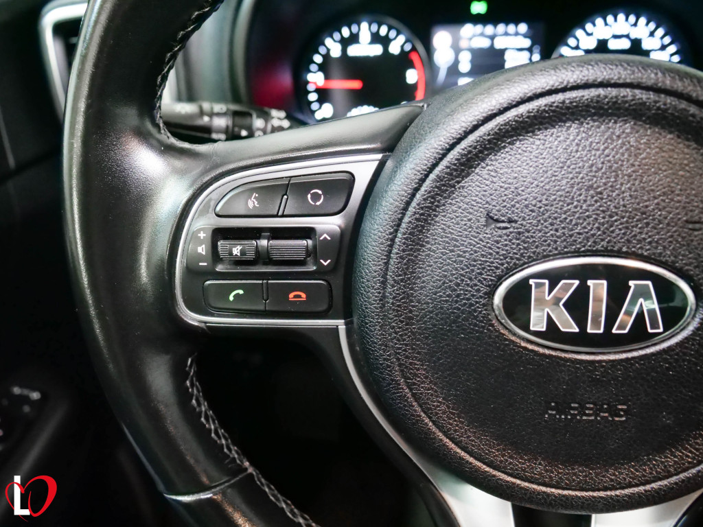 KIA SPORTAGE 1.7 CRDI AUTOM. DRIVE ECO-DYN 140 de segunda mano