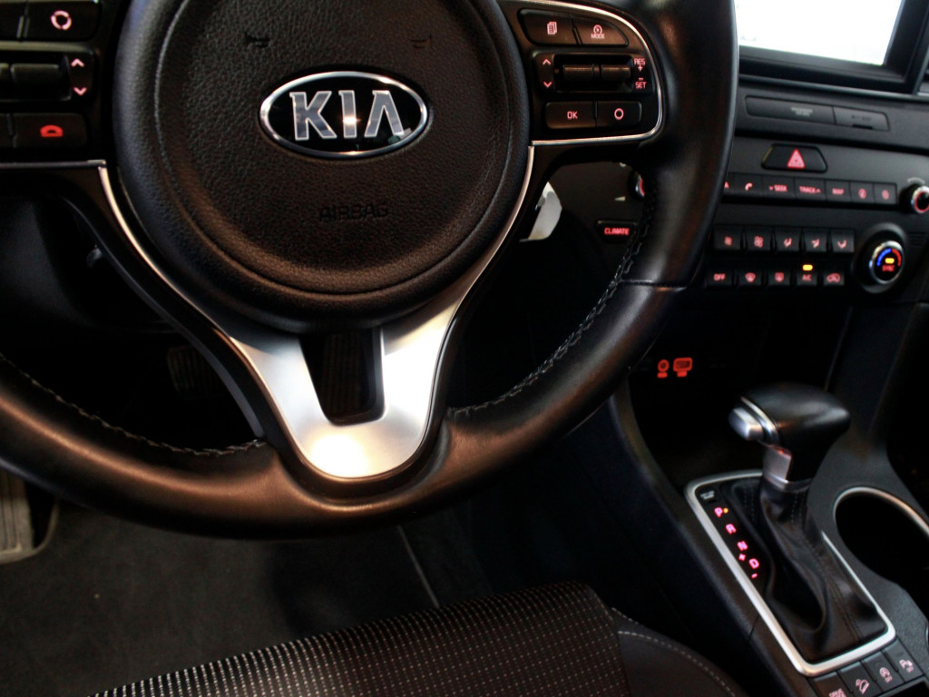 KIA SPORTAGE 1.7 CRDI AUTOM. VGT DRIVE DCT 4X2 ECO-DYN de segunda mano