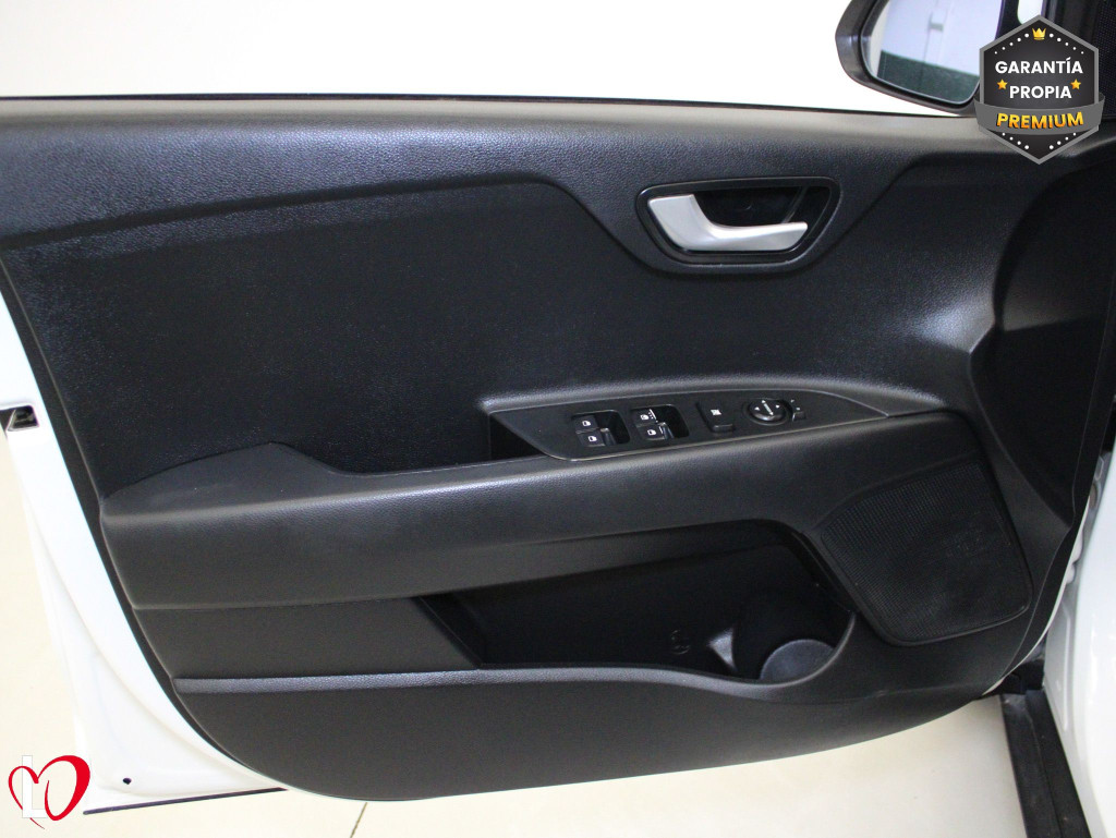 KIA STONIC 1.2 DPI CONCEPT 84 de segunda mano