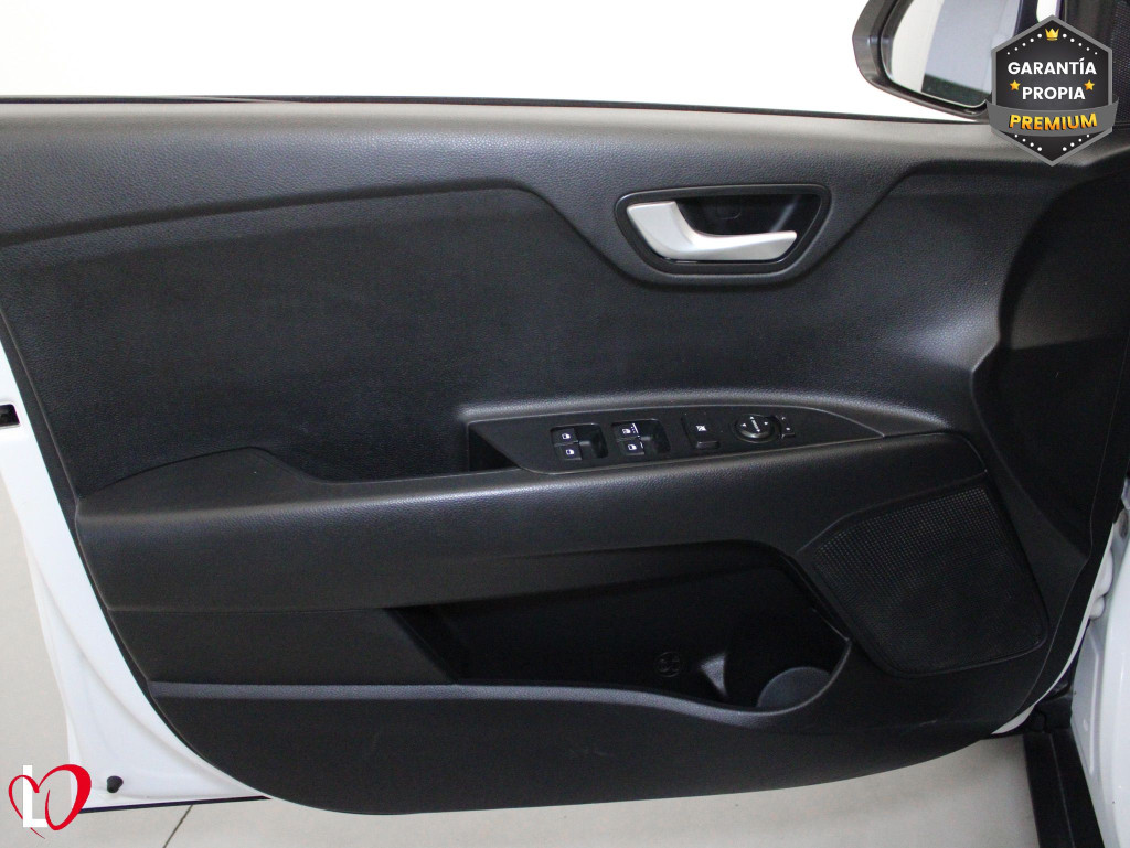 KIA STONIC 1.2 DPI CONCEPT 84 de segunda mano