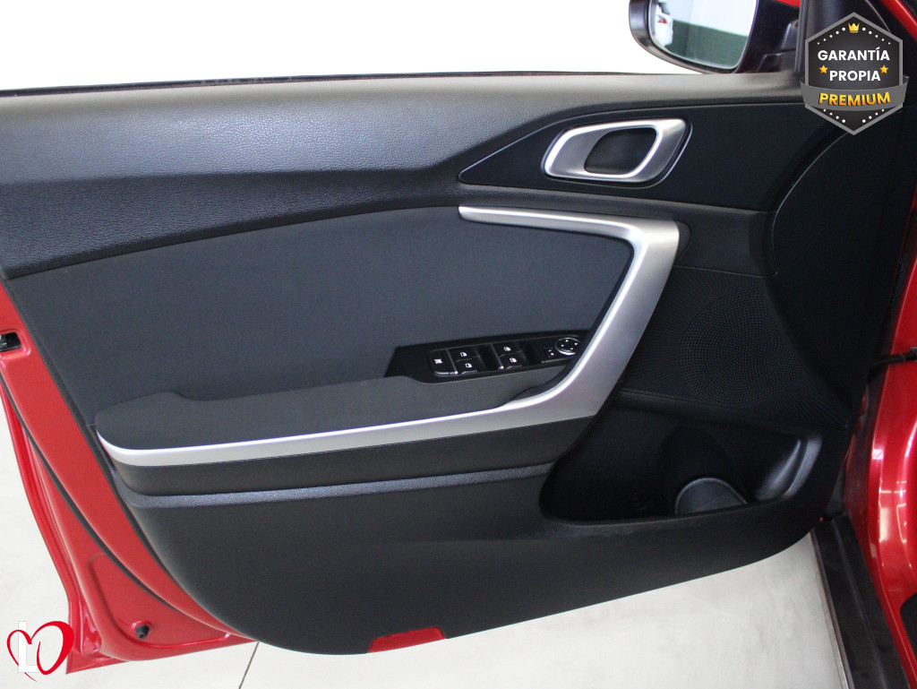 KIA XCEED 1.6 MHEV DRIVE 6 VEL 136 de segunda mano