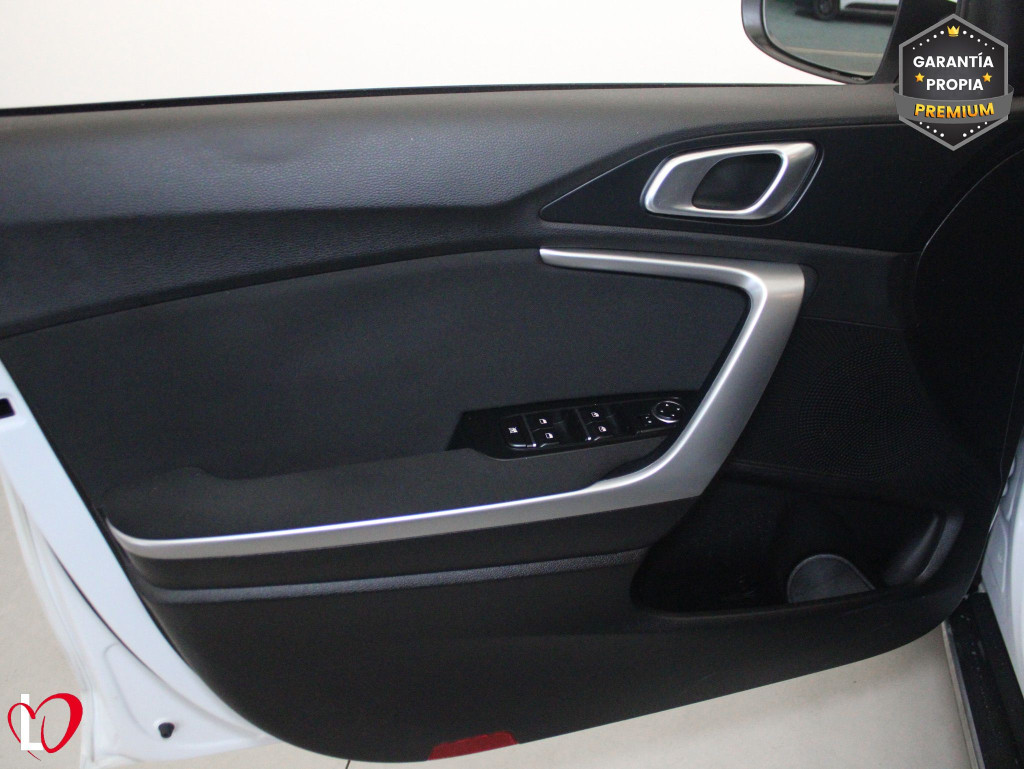 KIA XCEED 1.6 MHEV DRIVE 6 VEL 136 de segunda mano