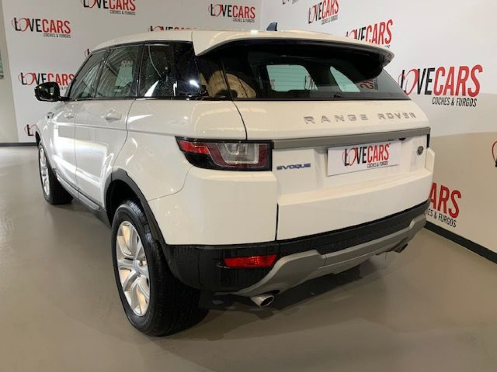 LAND ROVER EVOQUE 2.0eD4 SE 4X2 150CV de segunda mano