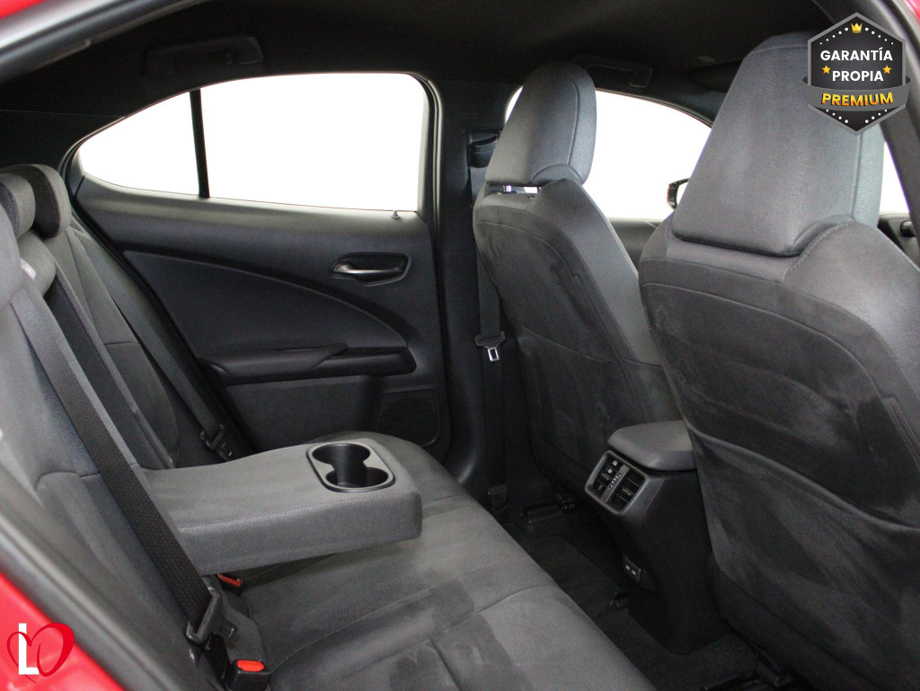 LEXUS UX 2.0 250H BUSINESS 184 de segunda mano