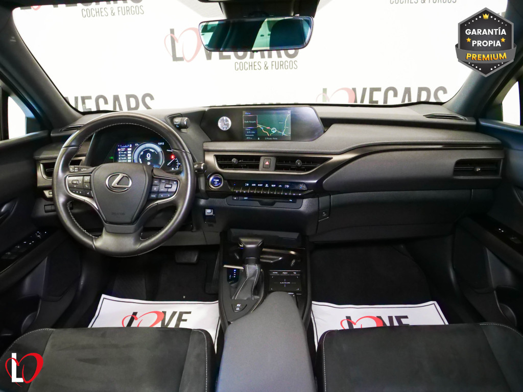 LEXUS UX 2.0 250h BUSINESS 184 de segunda mano