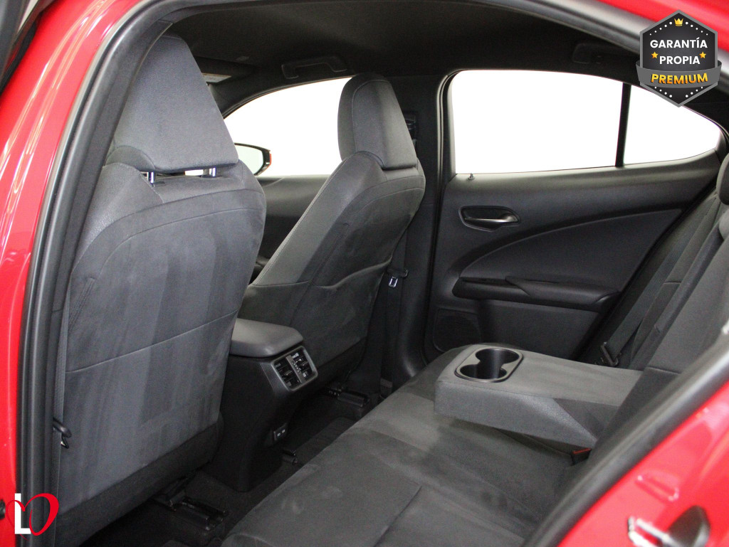 LEXUS UX 2.0 250H BUSINESS 184 de segunda mano