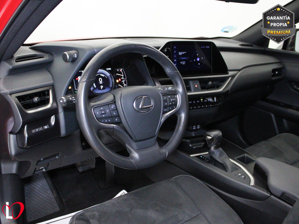 LEXUS UX 2.0 250H BUSINESS 184 de segunda mano